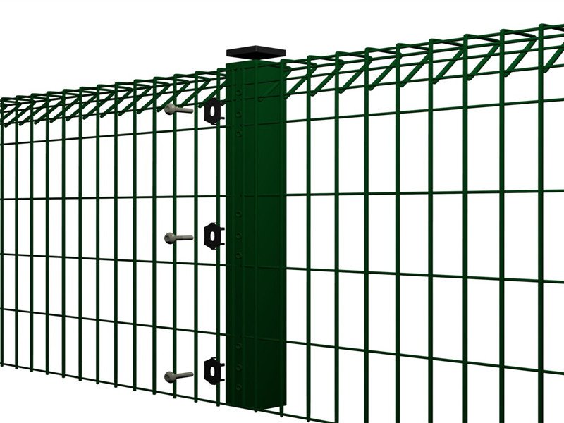 Um desenho de uma cerca superior revestida com pó verde instalada com postes e acessórios