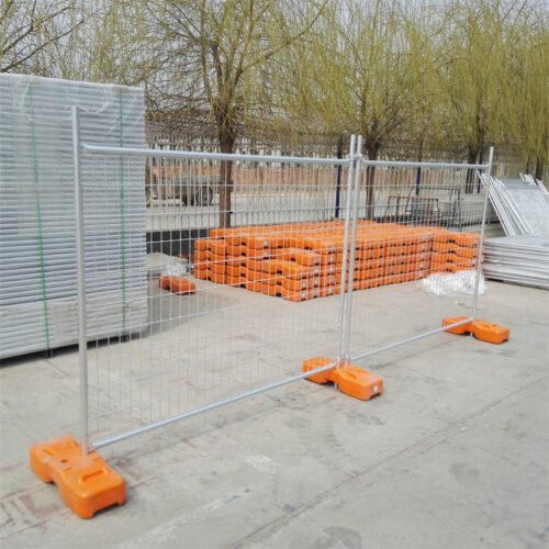 The galvanised portable fence installed in our factory