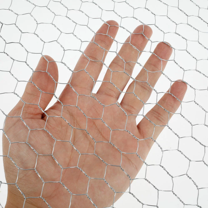 The small mesh size of hexagonal mesh wire