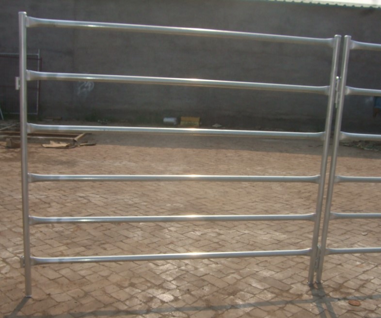 The round tube cattle yard panels