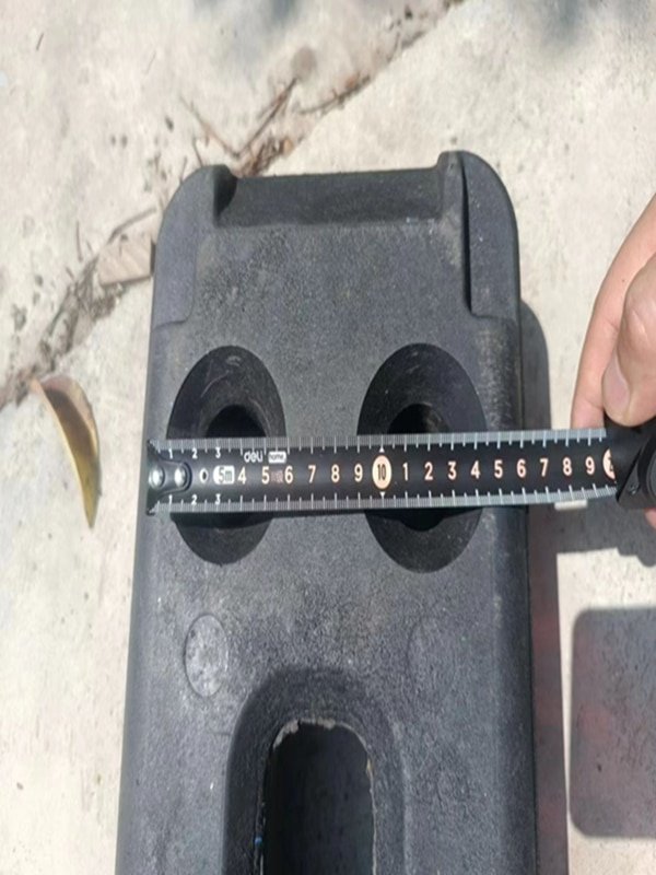 The width of rubber base