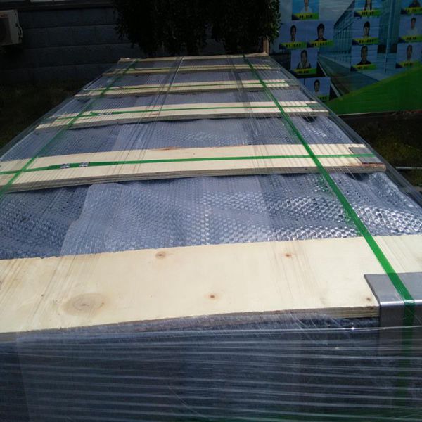 The packing of welded wire fence panels