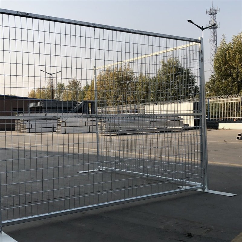 Hot dipped galvanized site security fencing