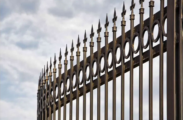 Discover durable steel picket fence panels and gates designed for strength and style. Perfect for residential and industrial applications, enhance your outdoor space today!