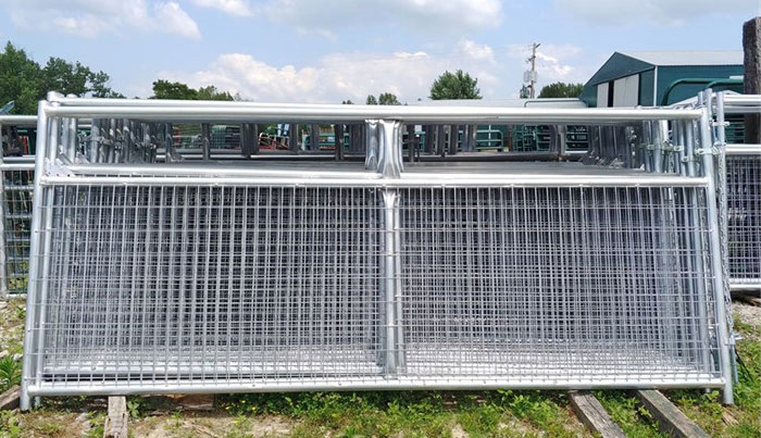 Discover our Heavy Duty Galvanized Steel Farm Gate, designed for durability and functionality. This high-quality gate features welded joints and mesh detail, offering great value for your fencing needs.