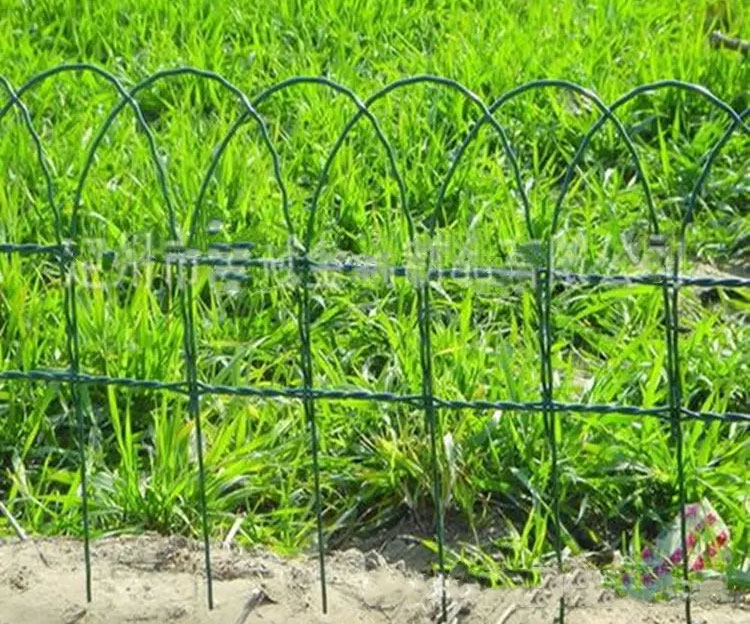 Enhance your landscape with our decorative wire garden edging fences. Perfect for lawn borders, these PVC-coated and wrought iron options add charm and durability.