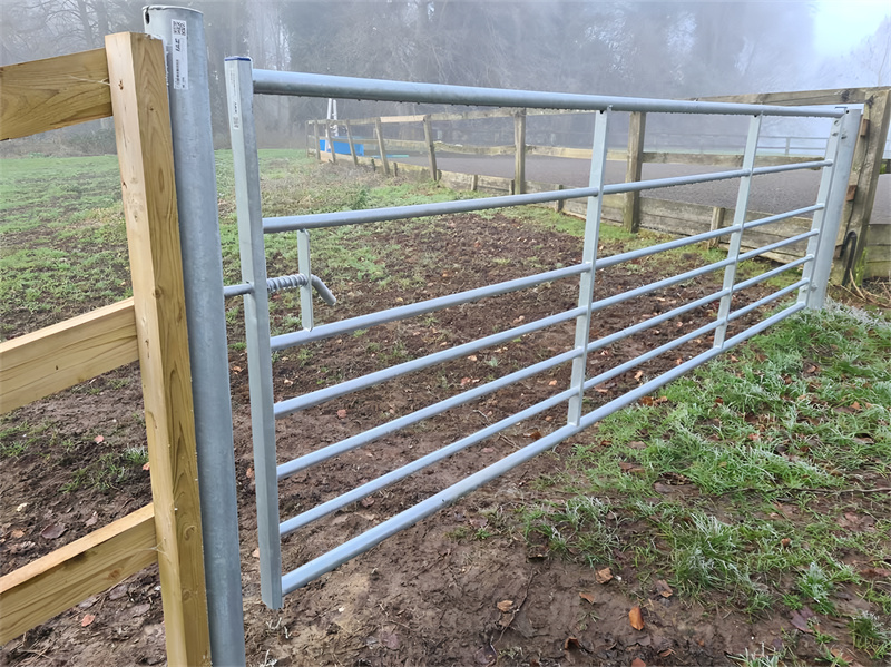 cattle fence panel gate