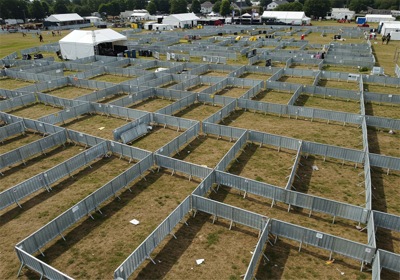 steel barricades