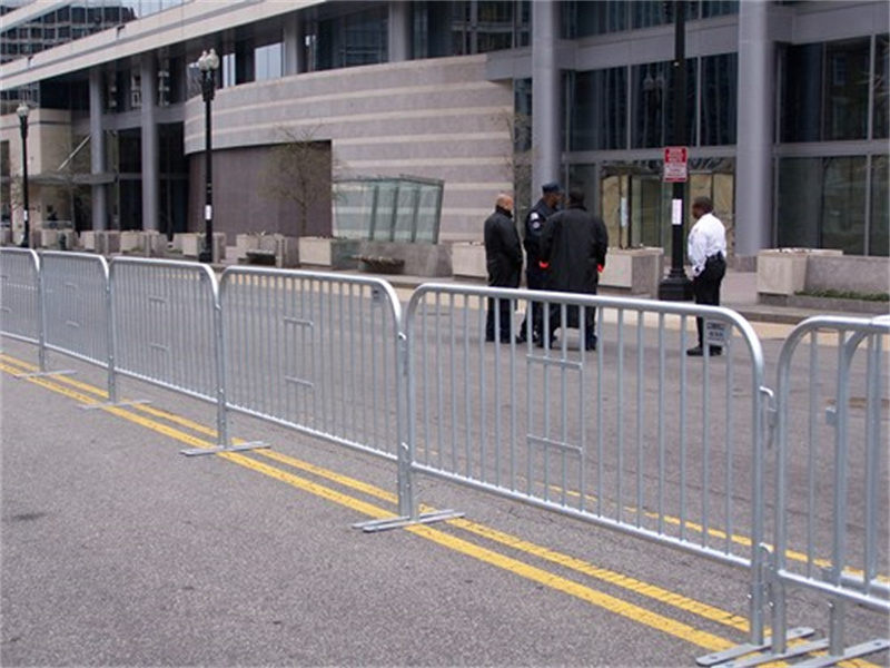 crowd control barrier covers