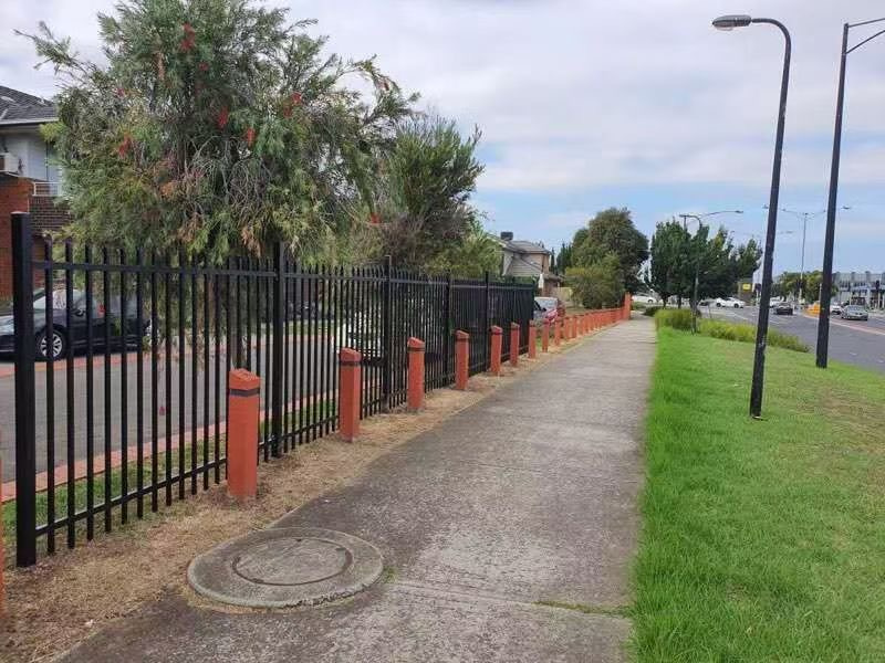 steel picket fence