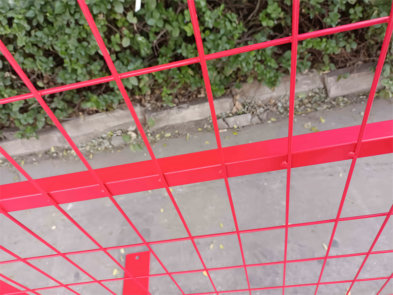 temporary construction fence