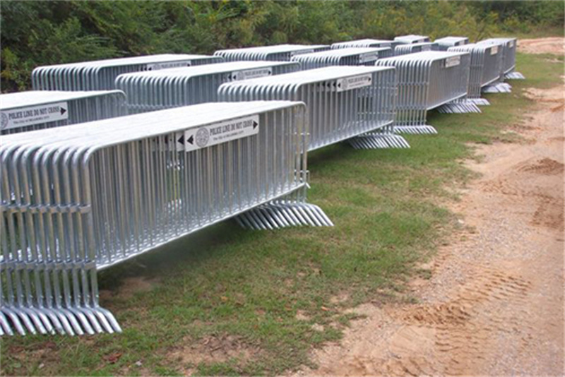 concert crowd control barriers
