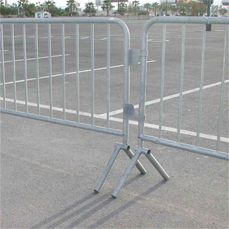 crowd control barricades