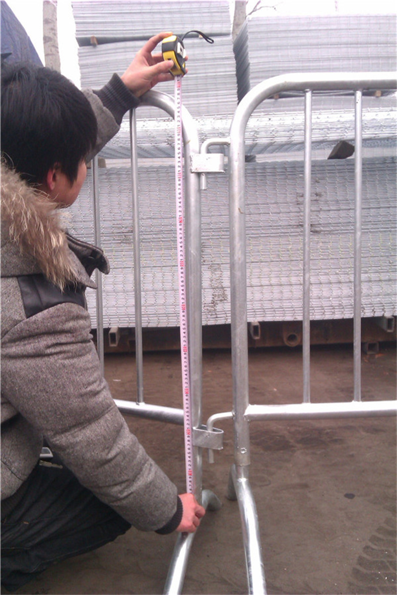 crowd barrier fencing