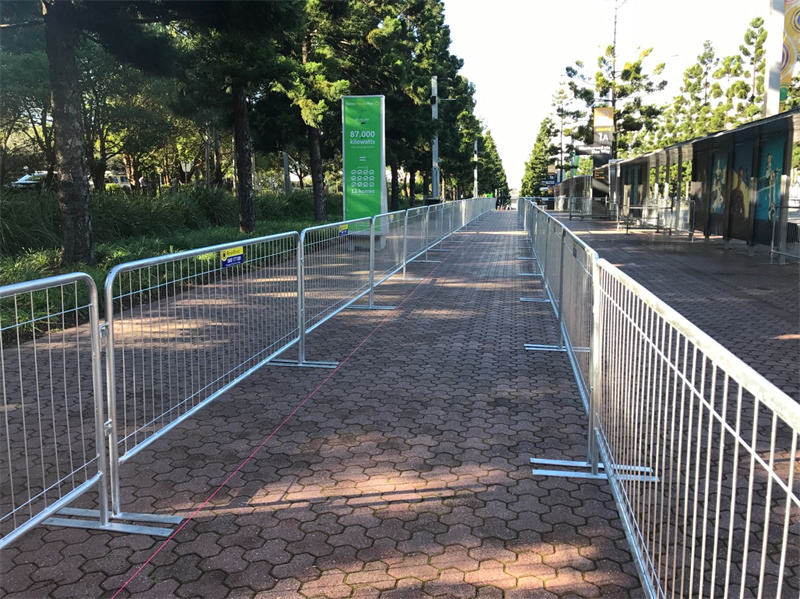 crowd barrier fencing