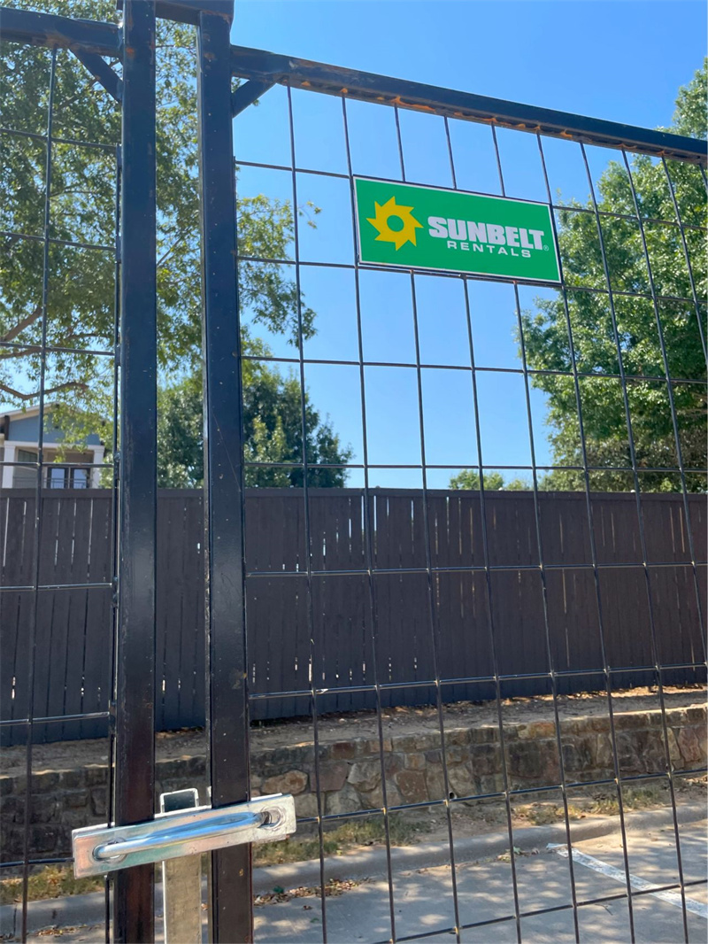 temporary construction fence