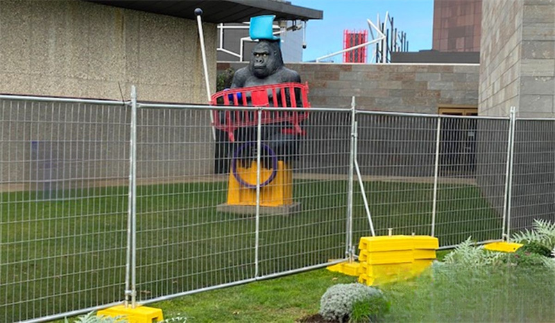 portable temporary fence
