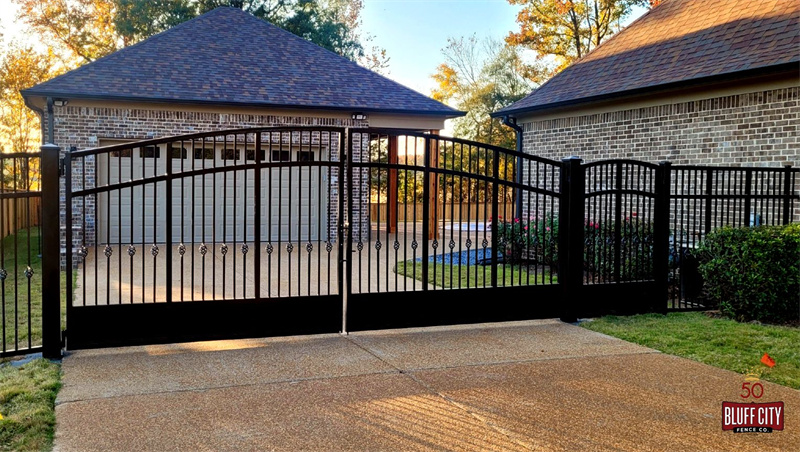 double swing gate