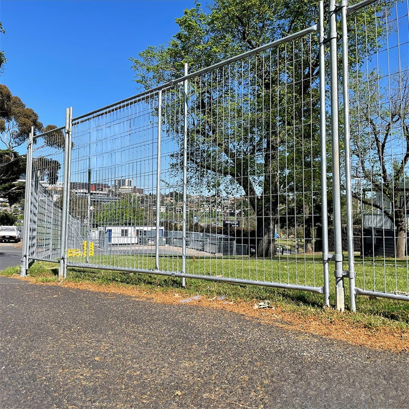 movable temporary fence