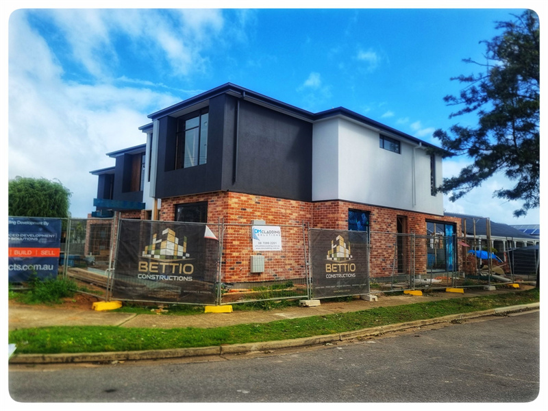 construction site perimeter fence