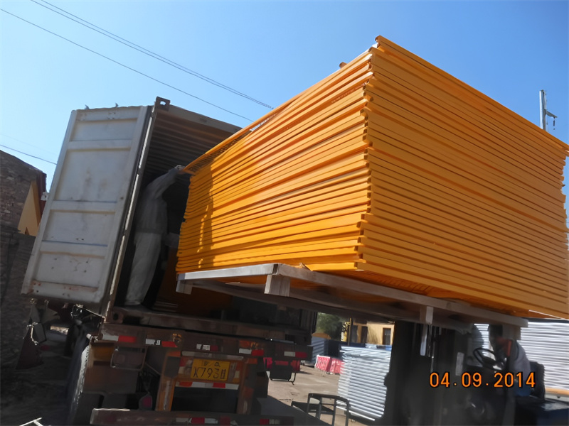 temporary fencing companies near me