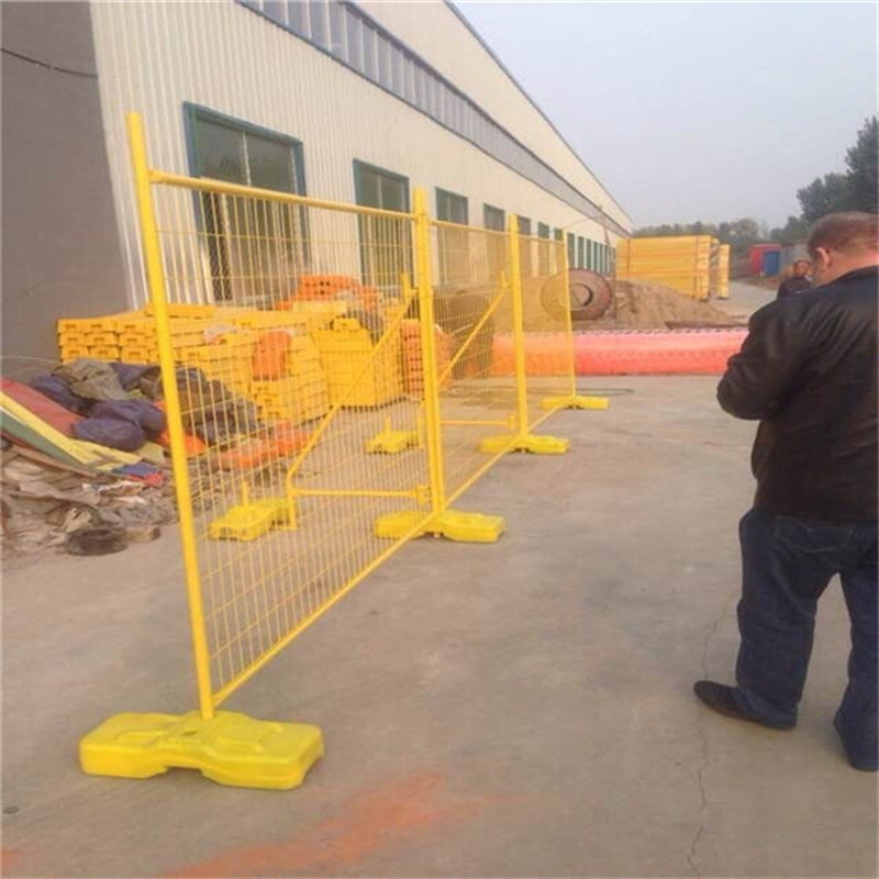 yellow color temporary fence (2)