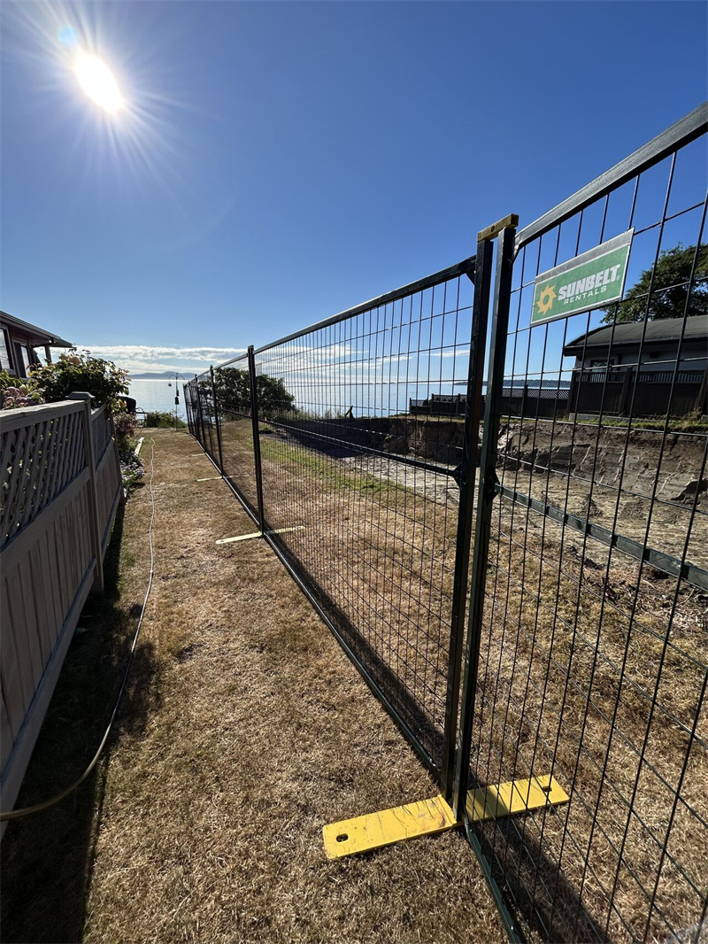 construction panel fence