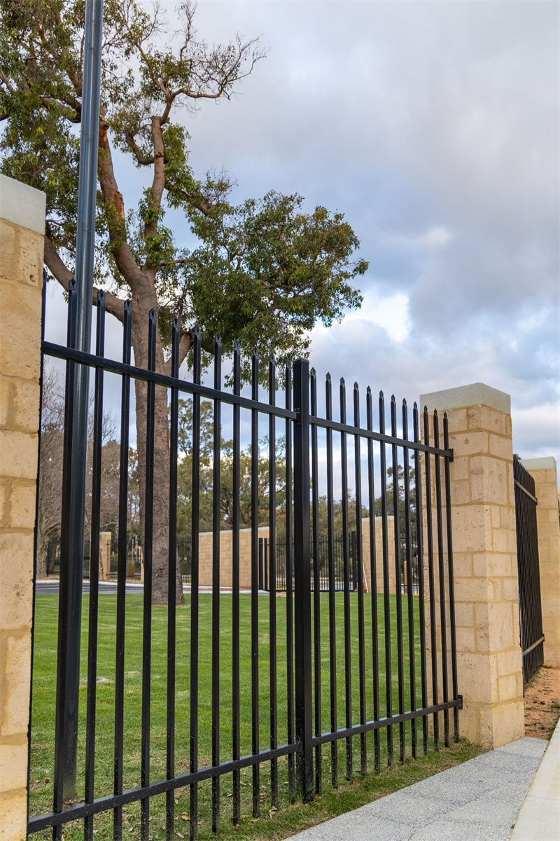 metal fence supply near me