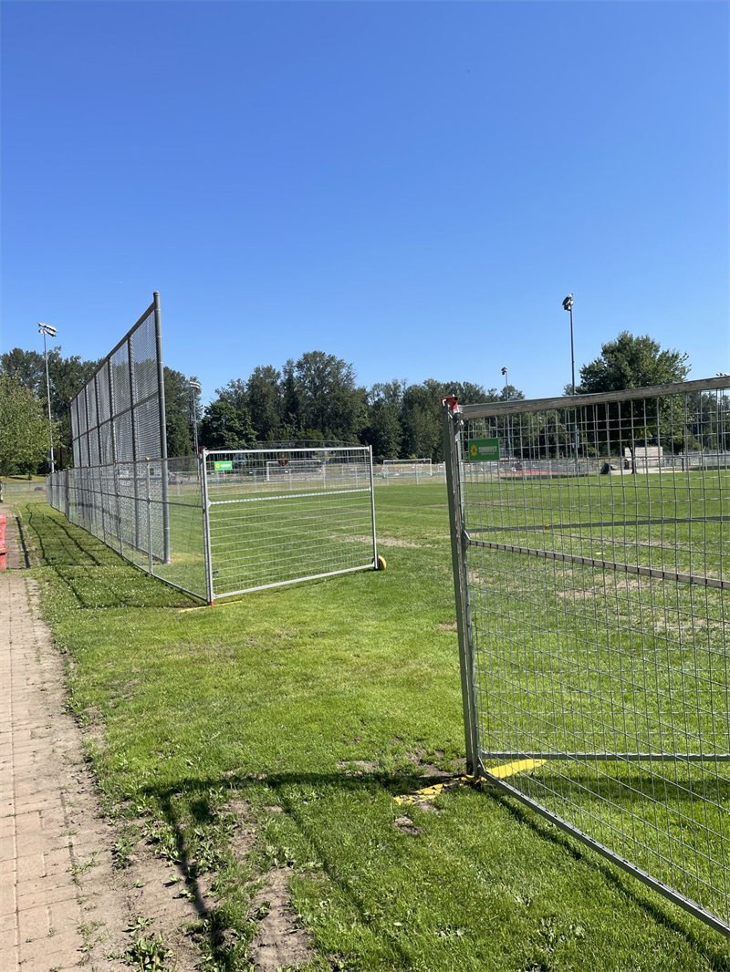 non permanent pool fence