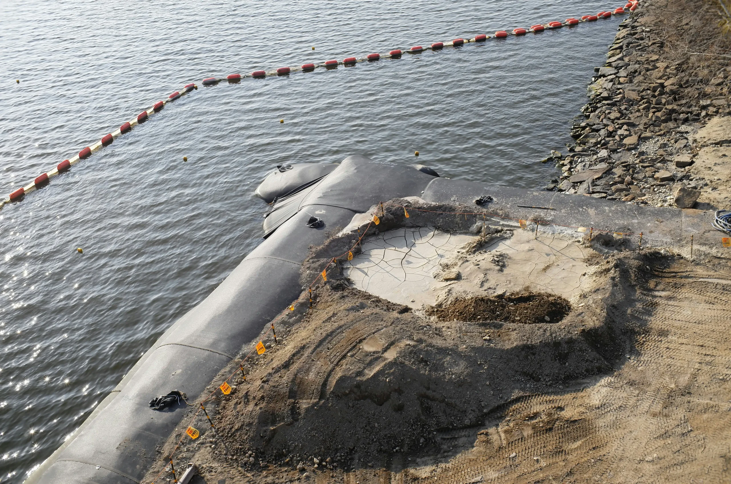Subject: geotextile flood barrier